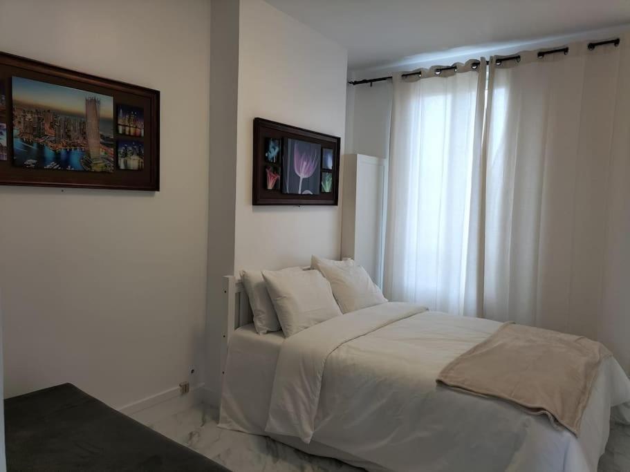 Paris Tourist Apartment, France Stains Exteriör bild